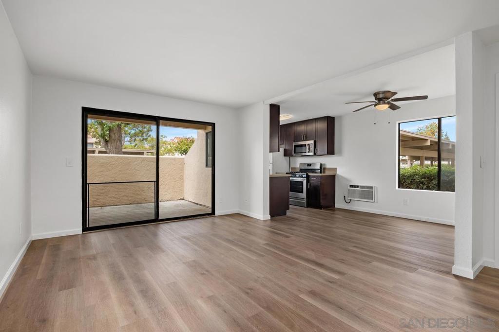 10845 Camino Ruiz 57
