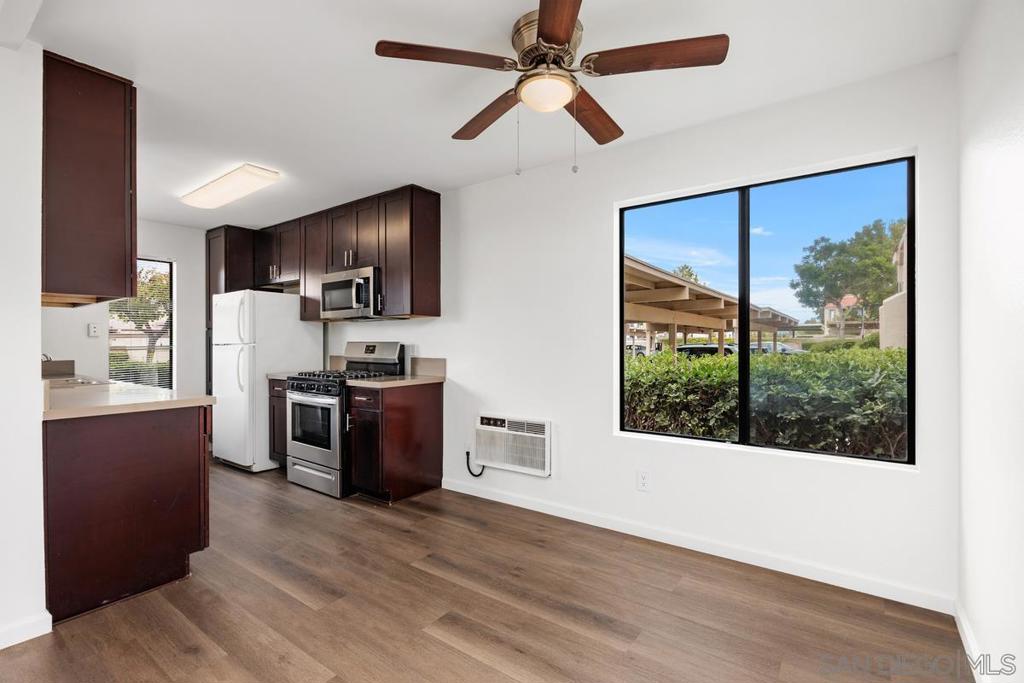 10845 Camino Ruiz 57