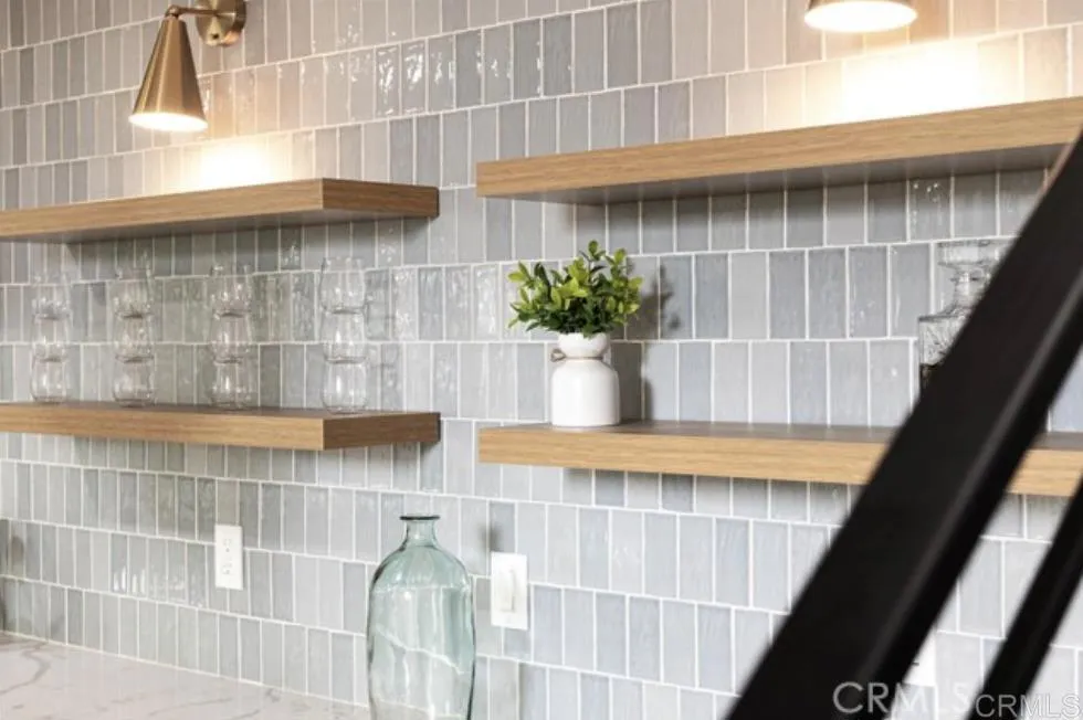 2040 Shadytree Lane