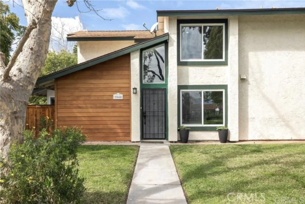2040 Shadytree Lane