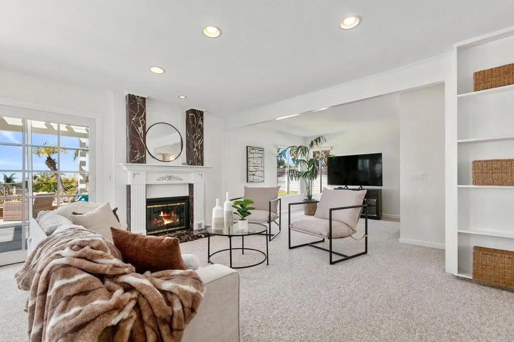2700 Socorro Lane