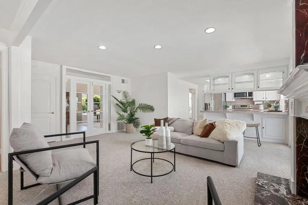 2700 Socorro Lane
