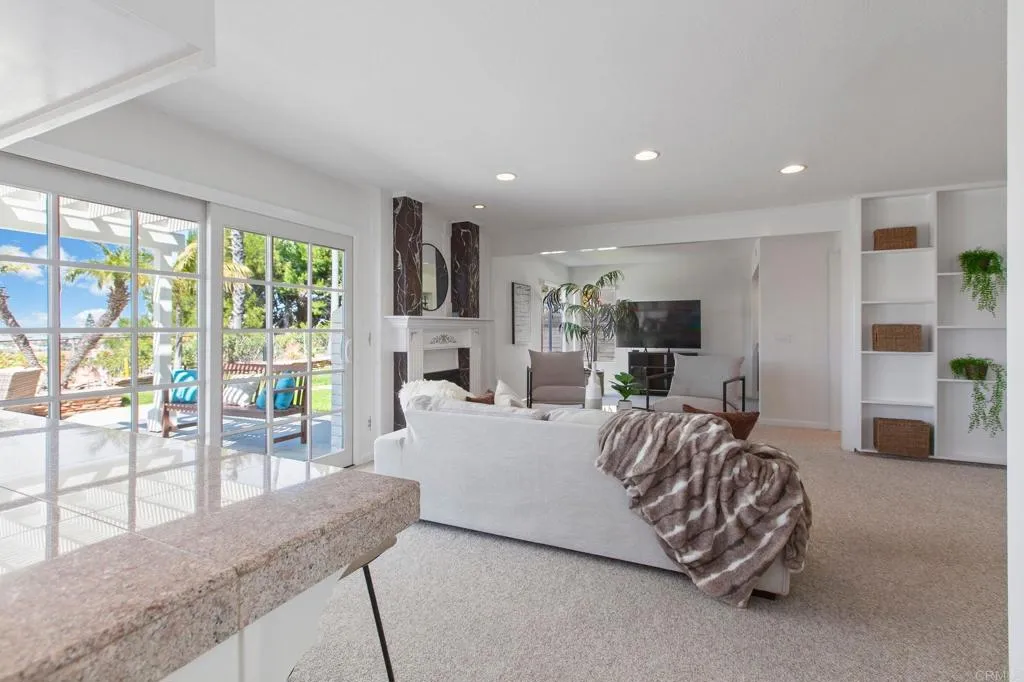 2700 Socorro Lane