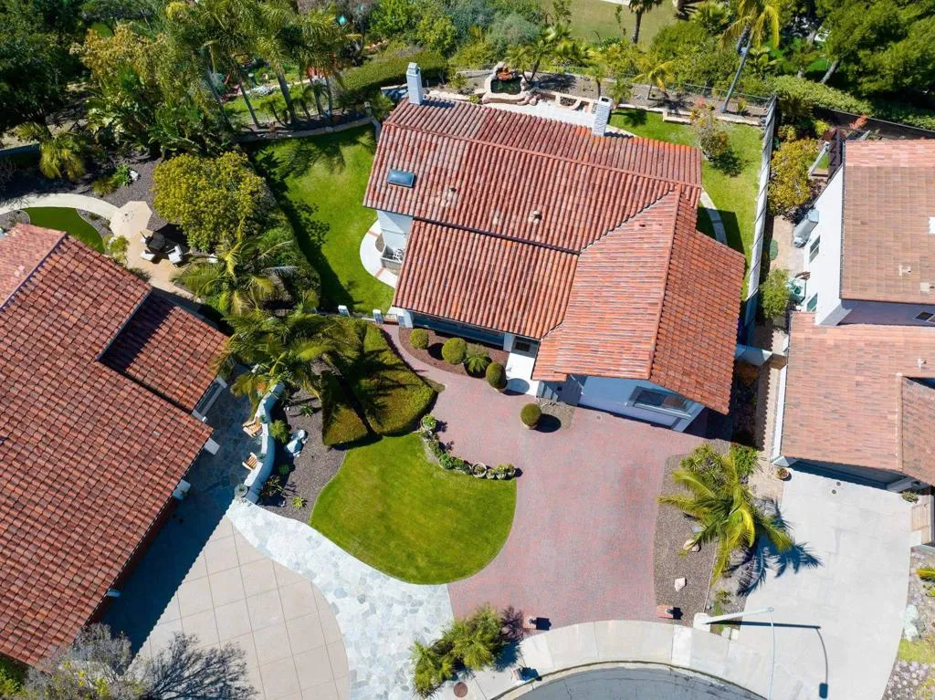 2700 Socorro Lane