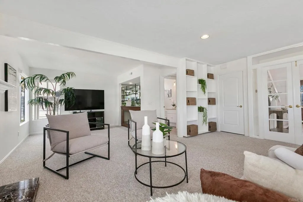 2700 Socorro Lane
