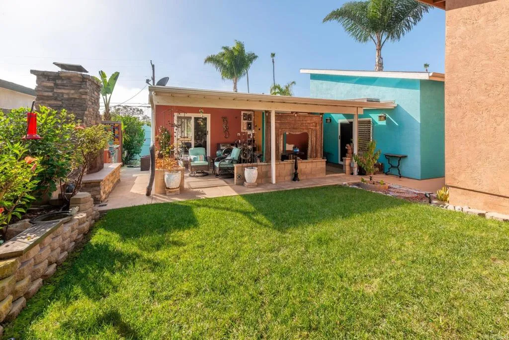 1454 Moreno Street