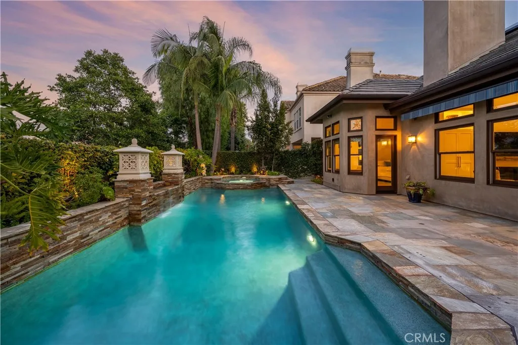 26952 Willow Tree