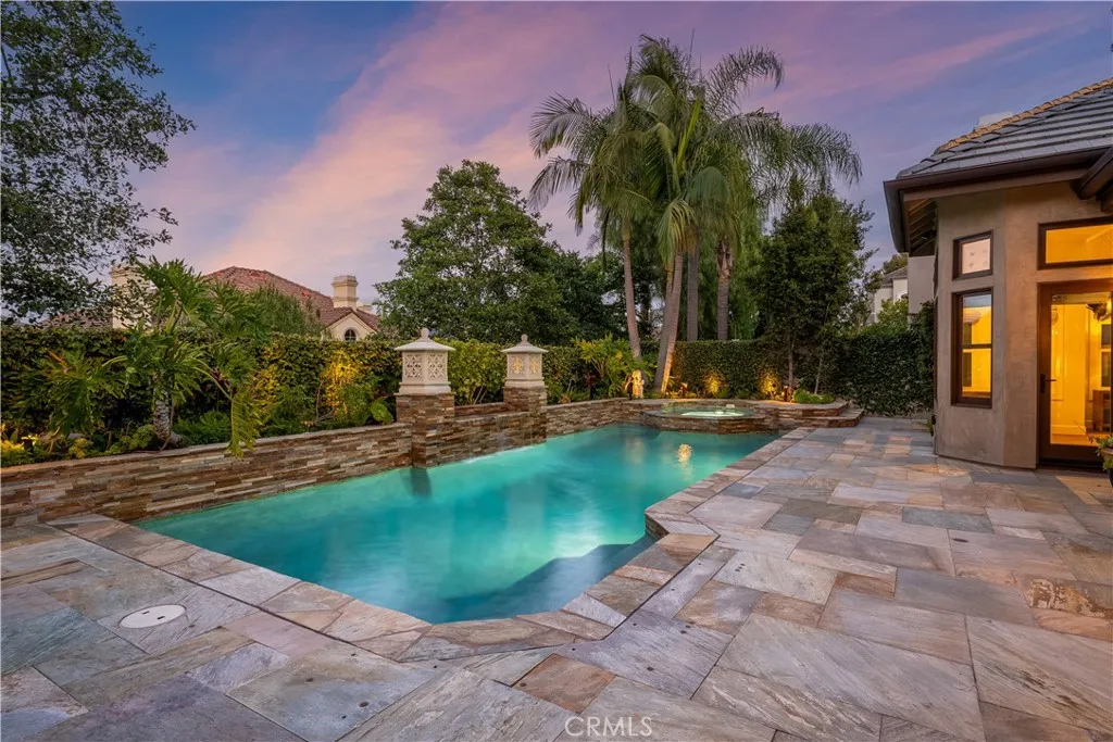 26952 Willow Tree