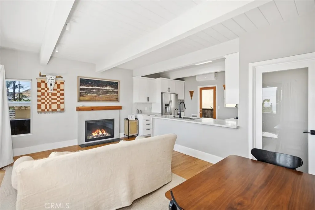 31888 Hillside