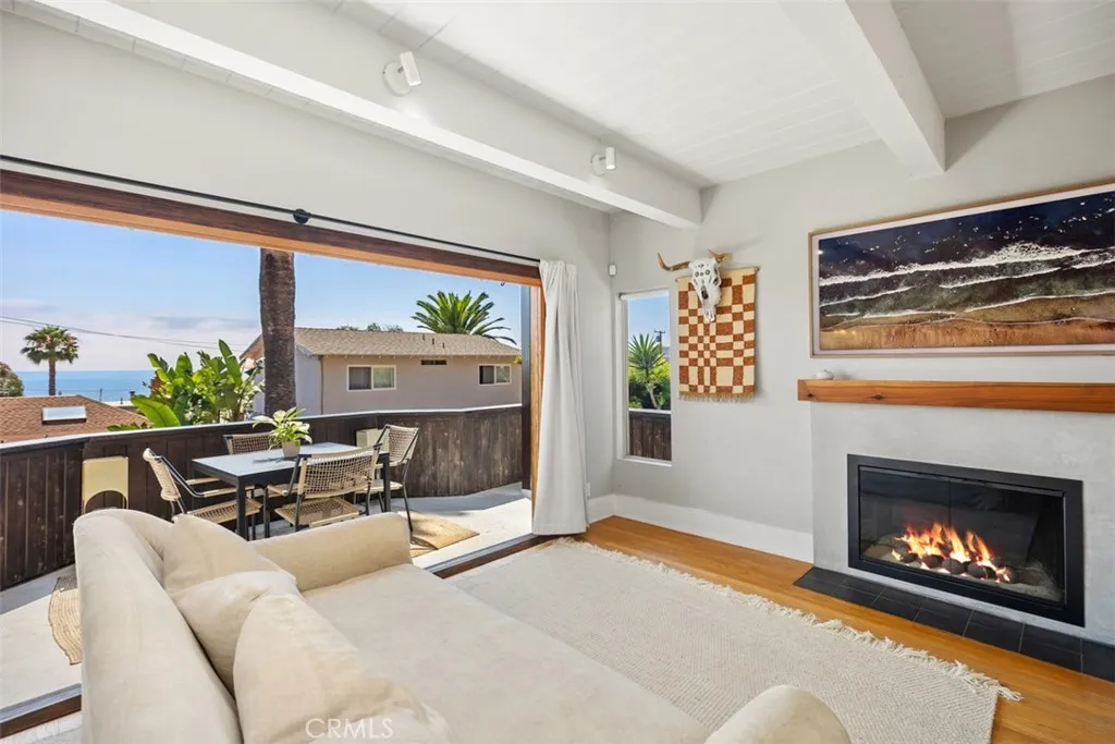 31888 Hillside