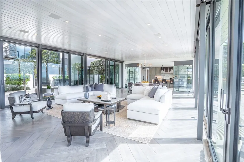 5 Pacific Ridge Place