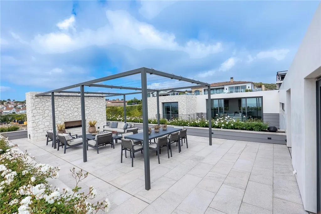 5 Pacific Ridge Place