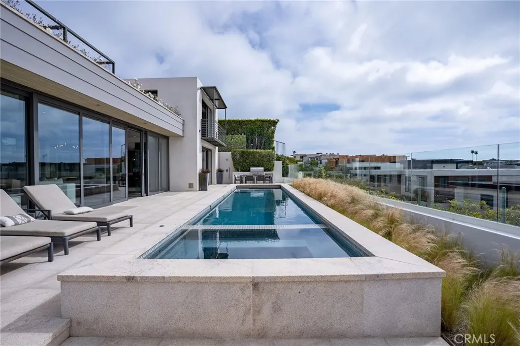 5 Pacific Ridge Place
