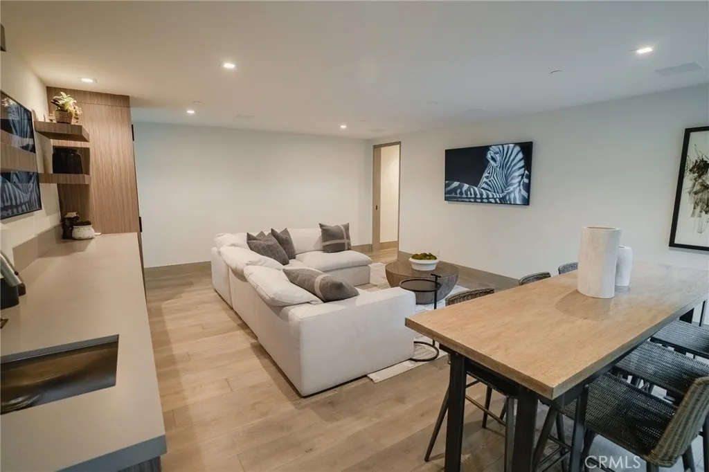 5 Pacific Ridge Place