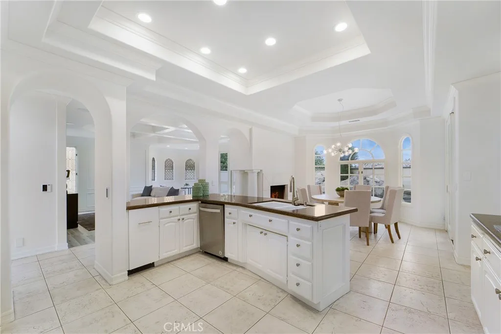 82 Ritz Cove Drive