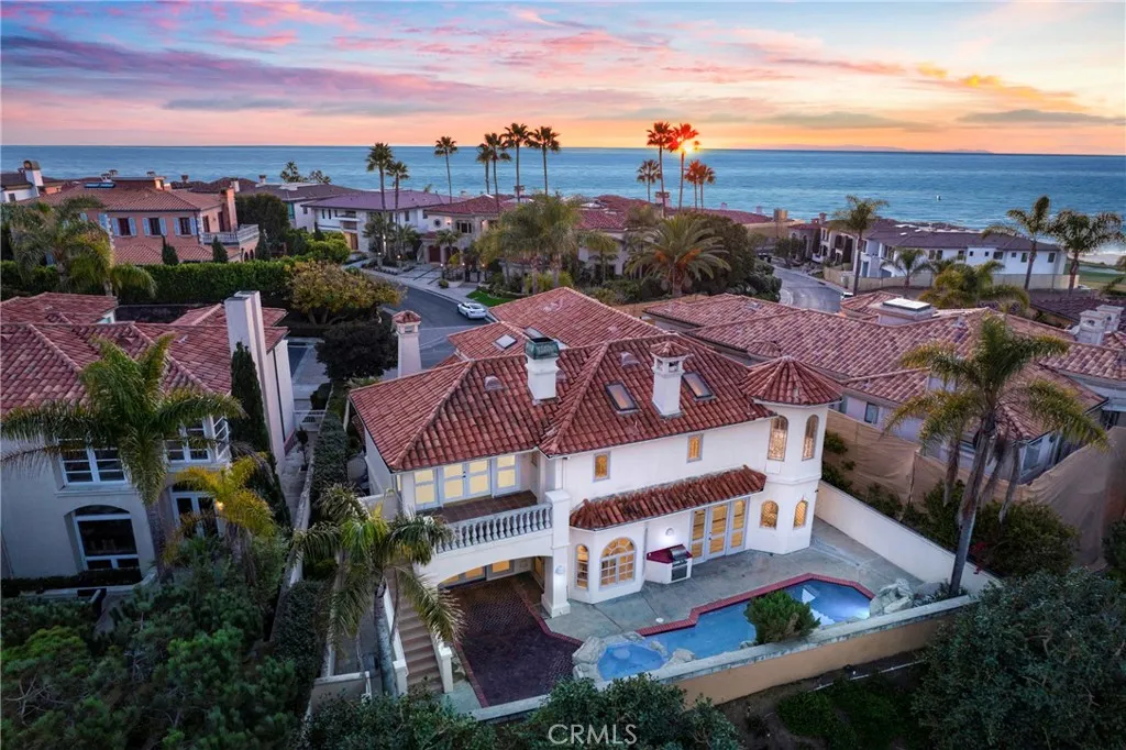 82 Ritz Cove Drive