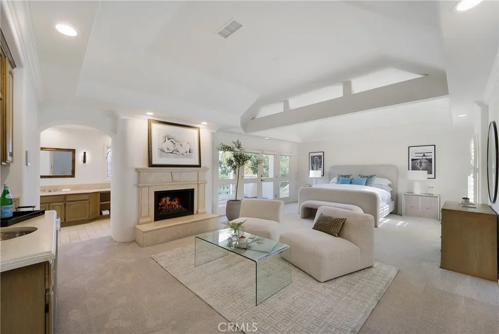 82 Ritz Cove Drive