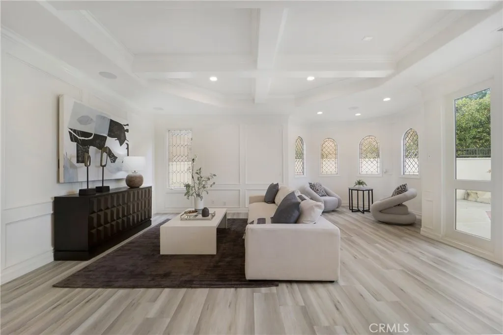 82 Ritz Cove Drive
