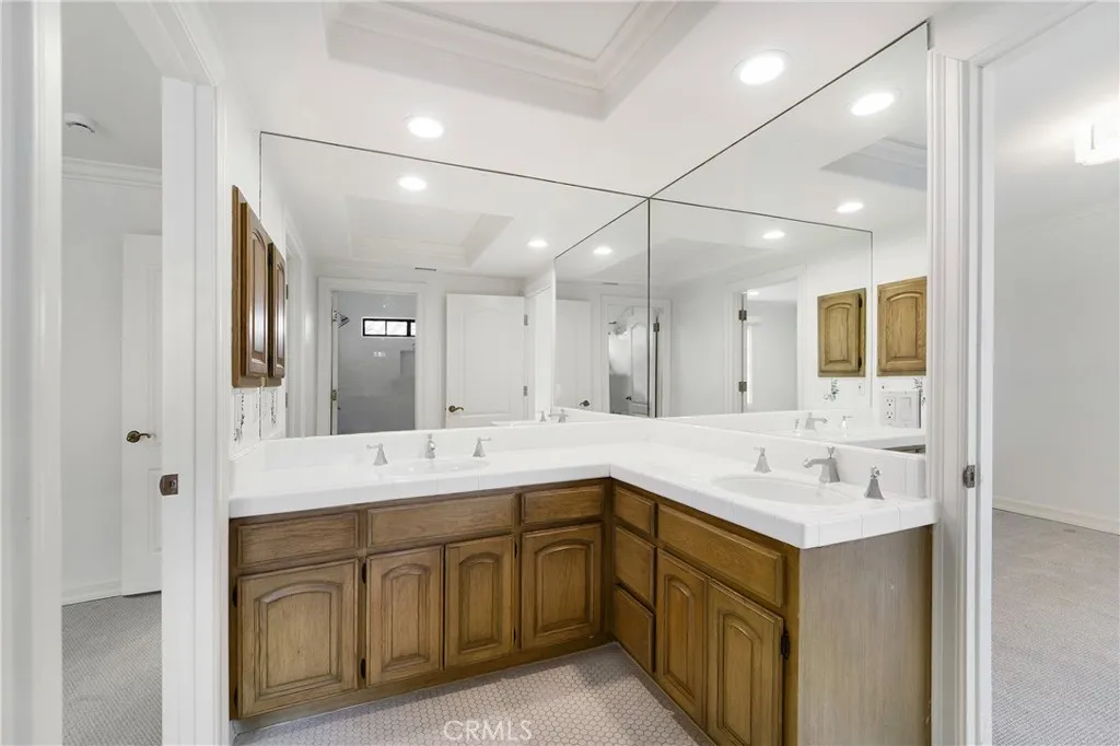 82 Ritz Cove Drive