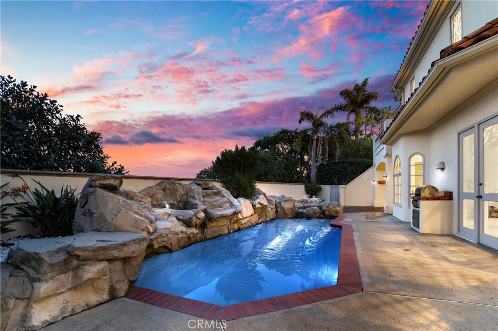 82 Ritz Cove Drive