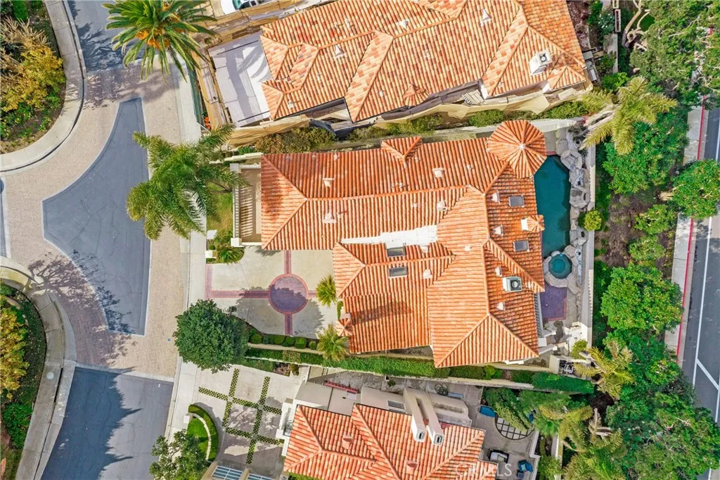 82 Ritz Cove Drive