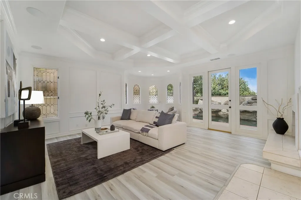 82 Ritz Cove Drive