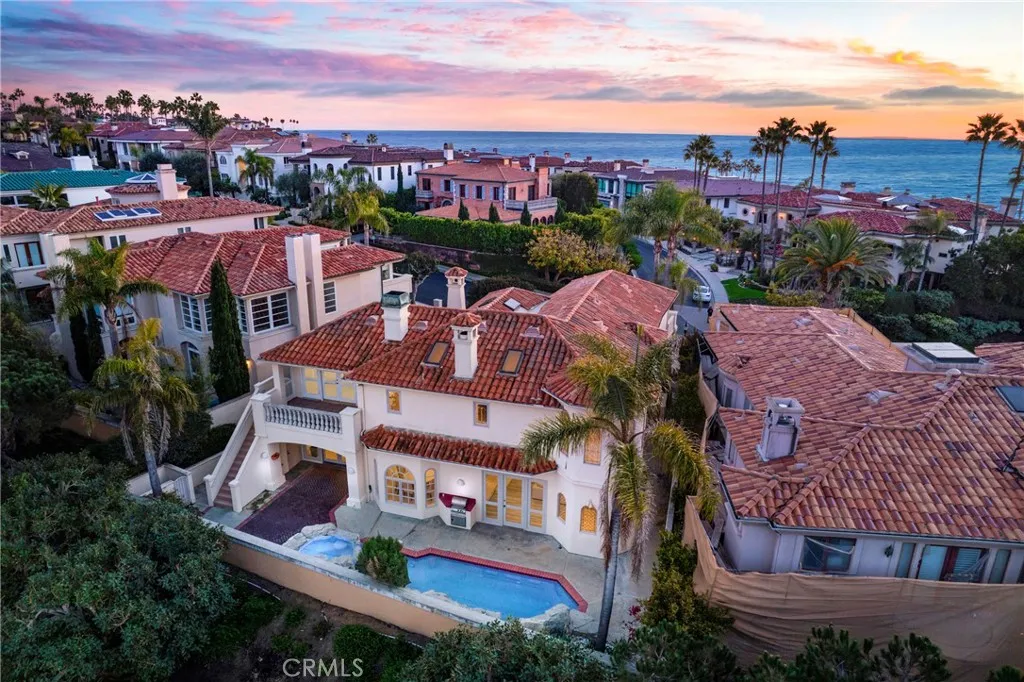82 Ritz Cove Drive