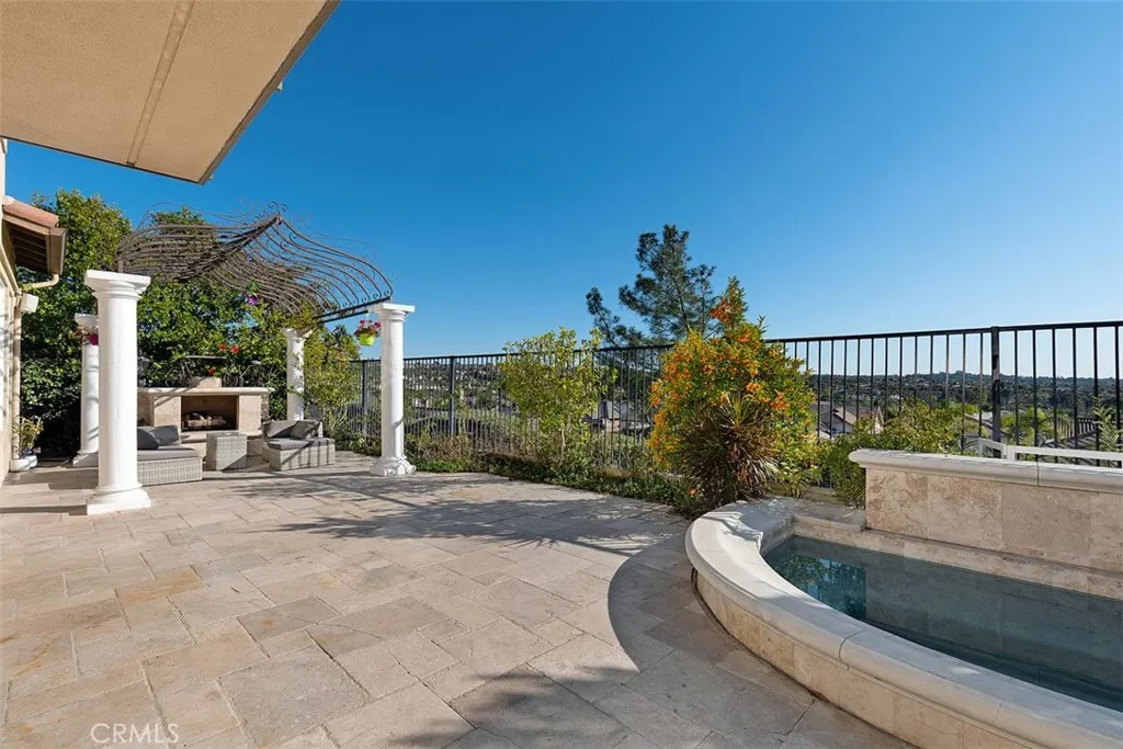 27683 Manor Hill Road