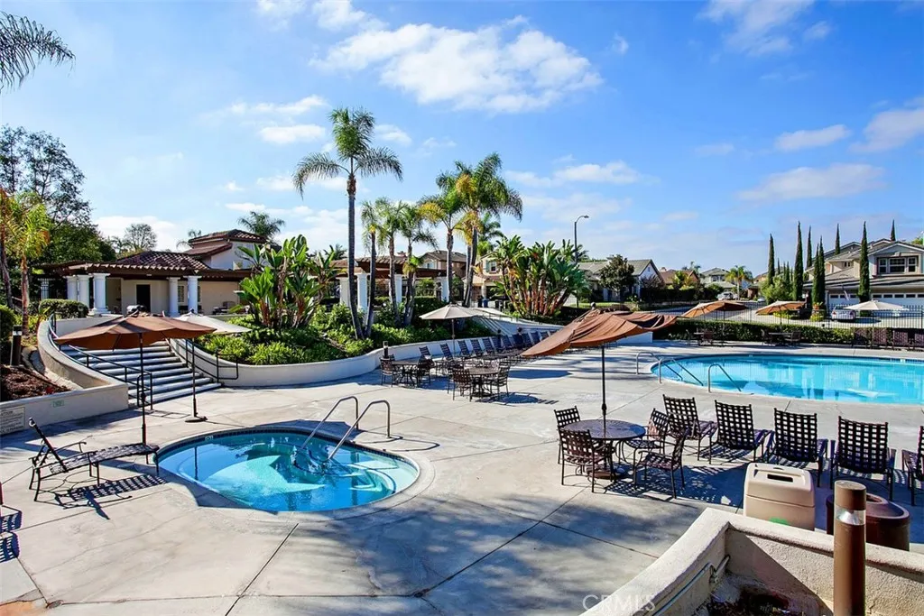 27683 Manor Hill Road