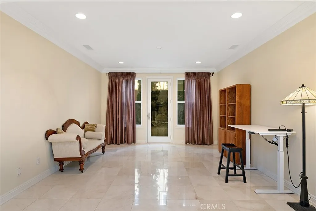 27683 Manor Hill Road