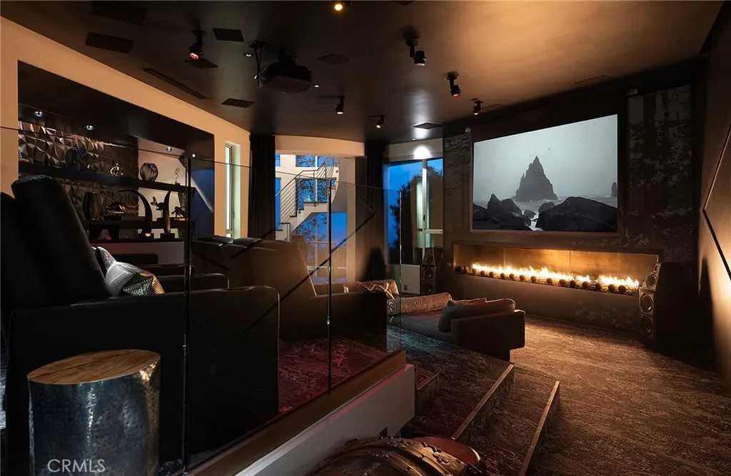 465 Panorama Drive