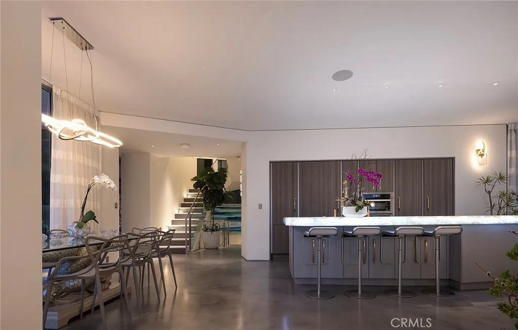 465 Panorama Drive