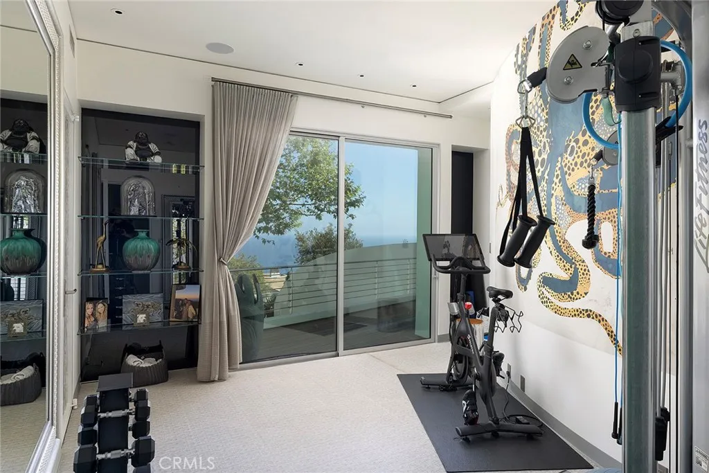 465 Panorama Drive