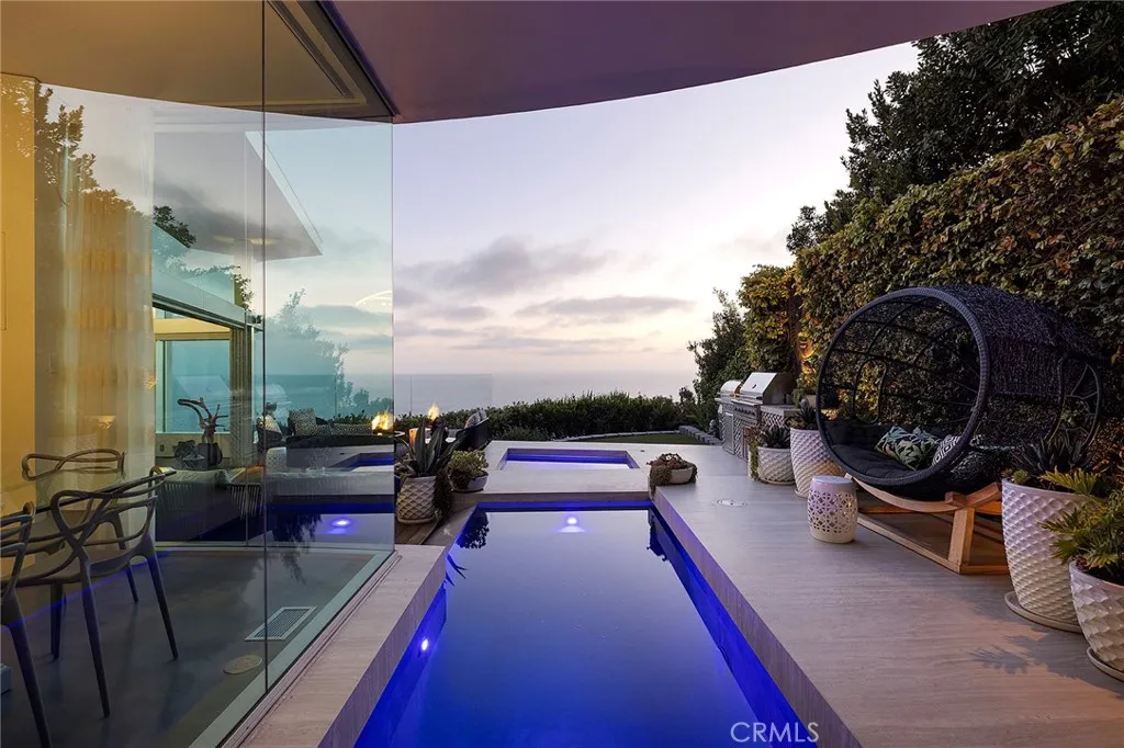 465 Panorama Drive