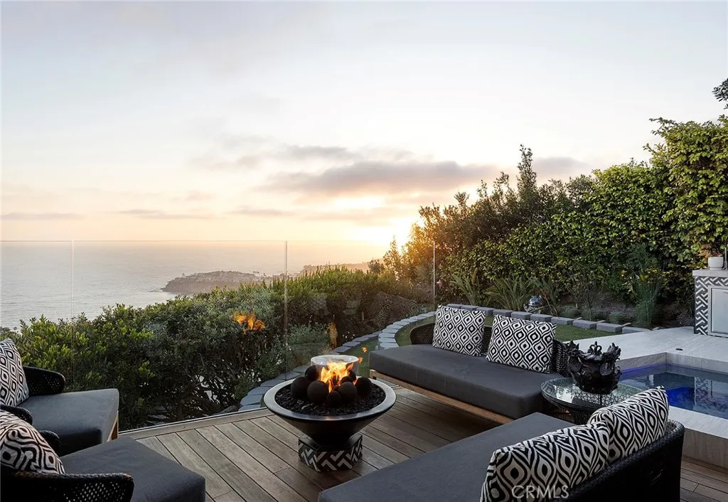 465 Panorama Drive