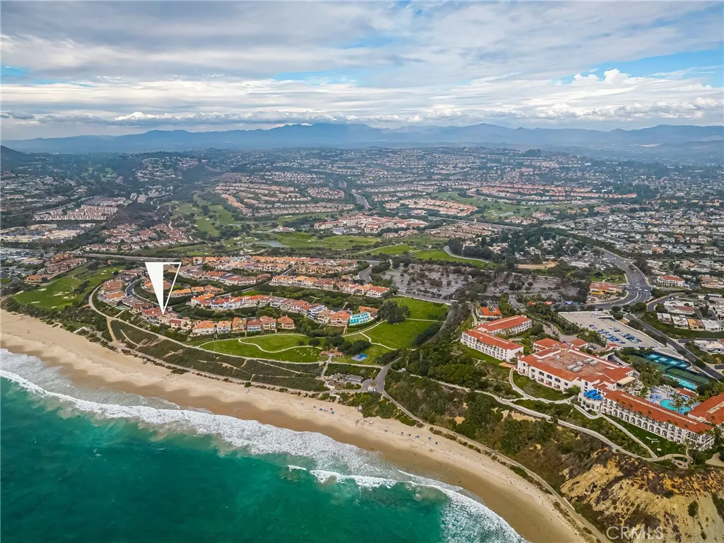 18 Ritz Cove