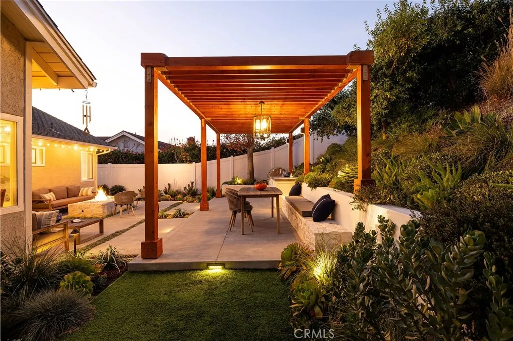602 Calle Ganadero