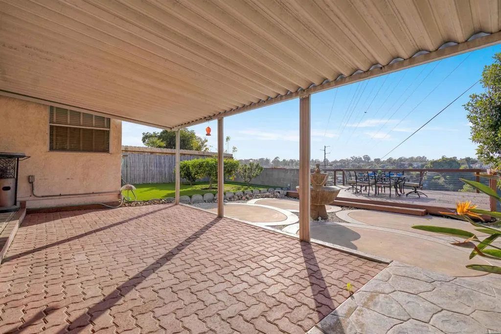 2220 Ridge View Drive