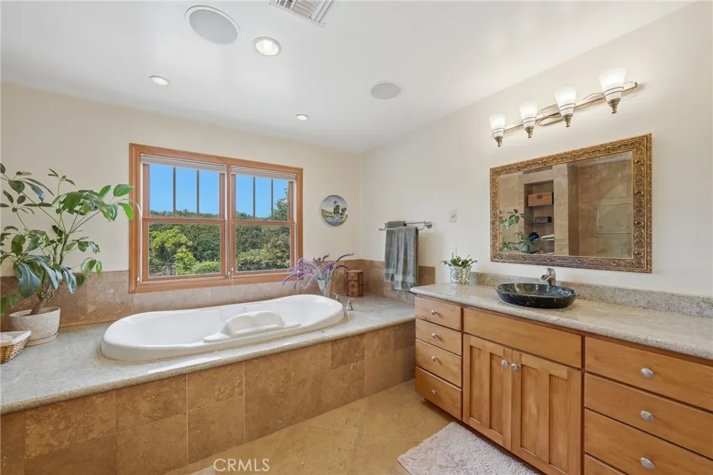 3107 Serrano Dr
