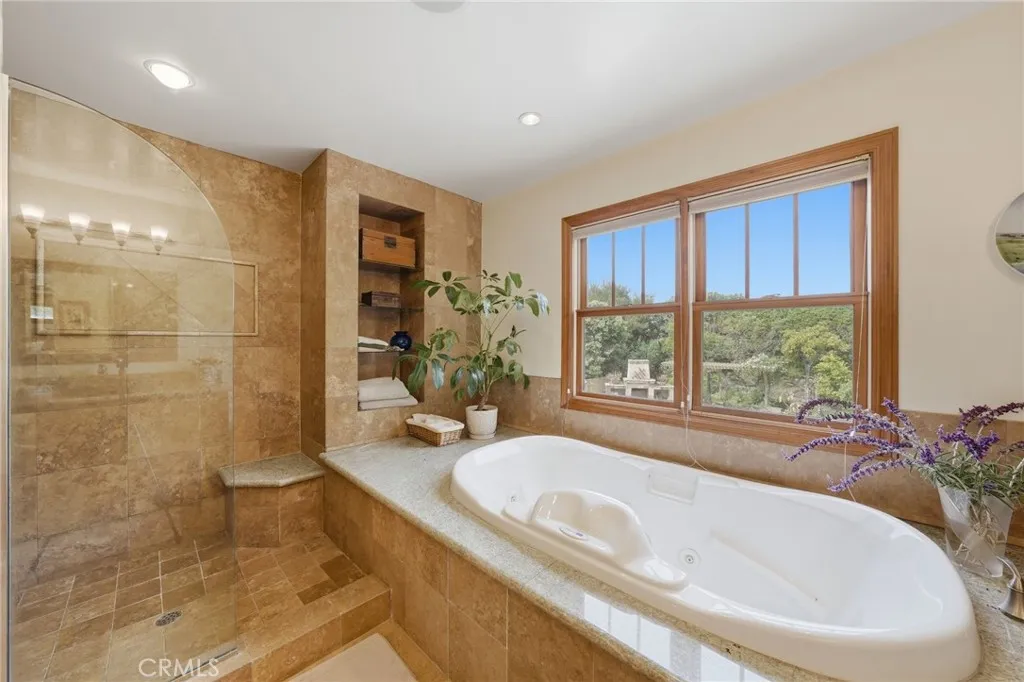 3107 Serrano Dr