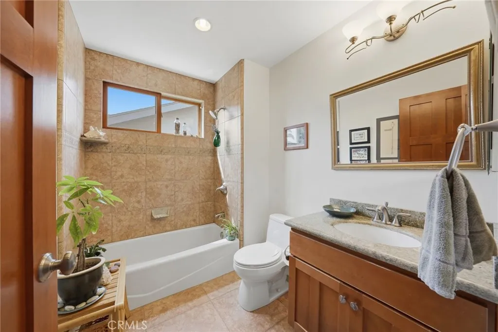 3107 Serrano Dr
