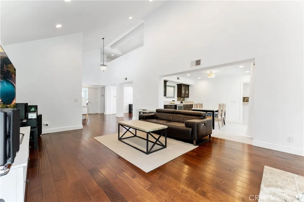 30052 Happy Sparrow Lane