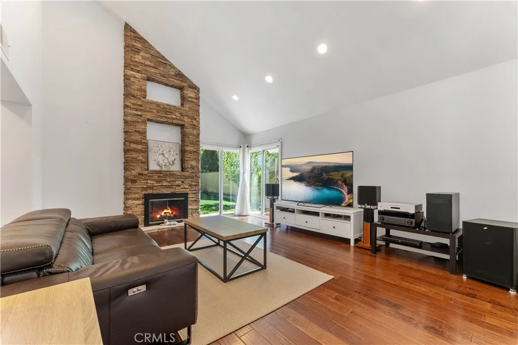 30052 Happy Sparrow Lane