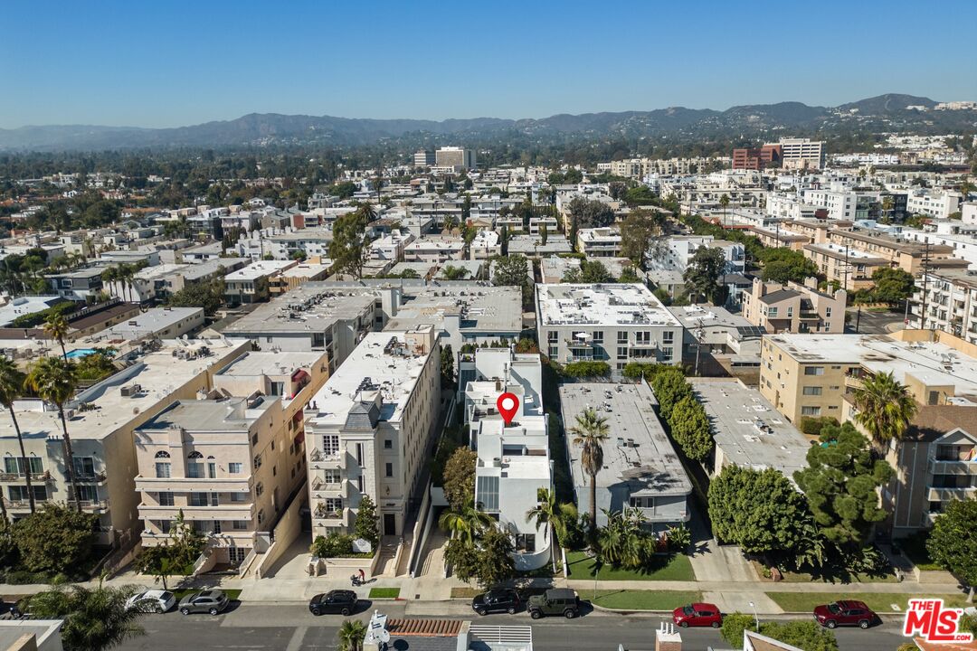 11925 Goshen Ave Unit: 4