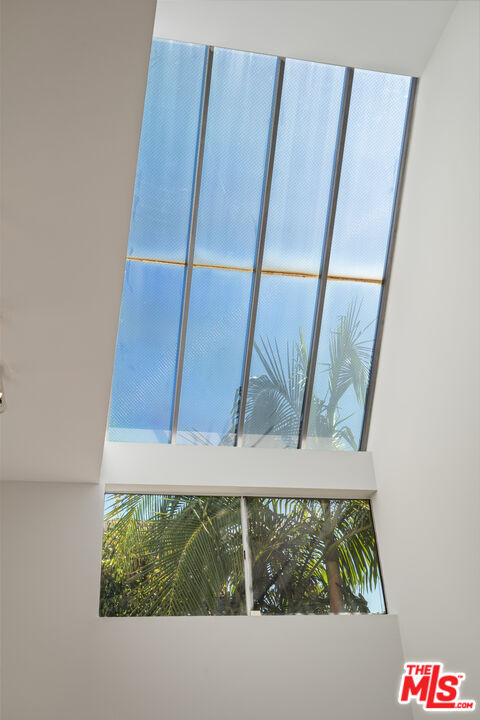 11925 Goshen Ave Unit: 4