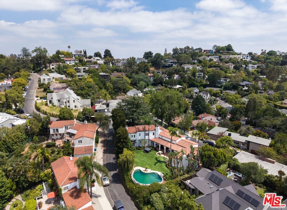 3110 La Suvida Dr
