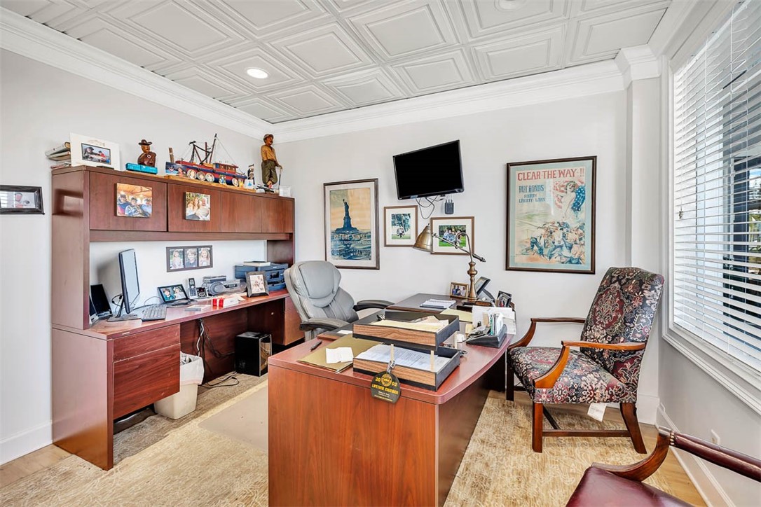 121 Marina Drive 121