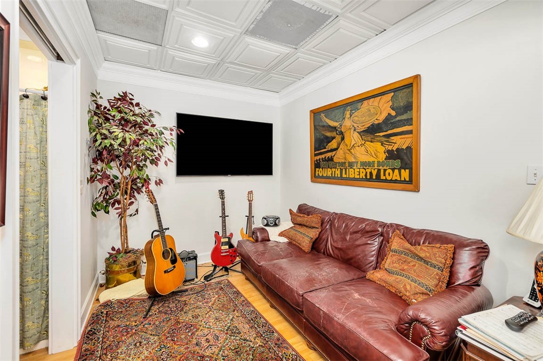 121 Marina Drive 121