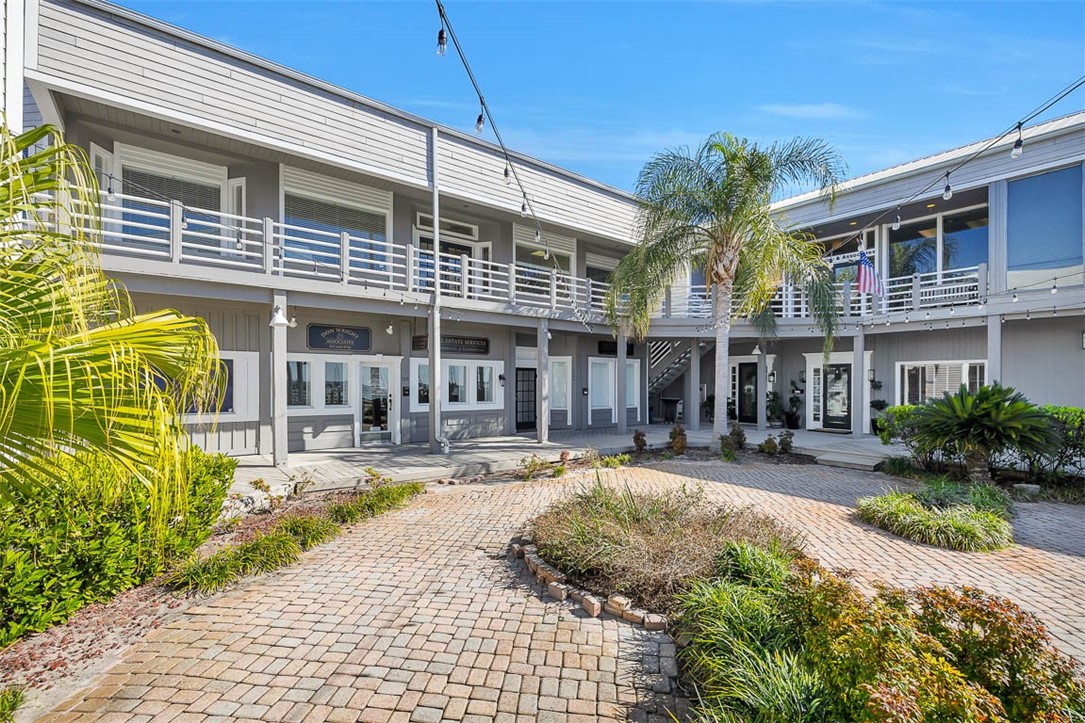 121 Marina Drive 121