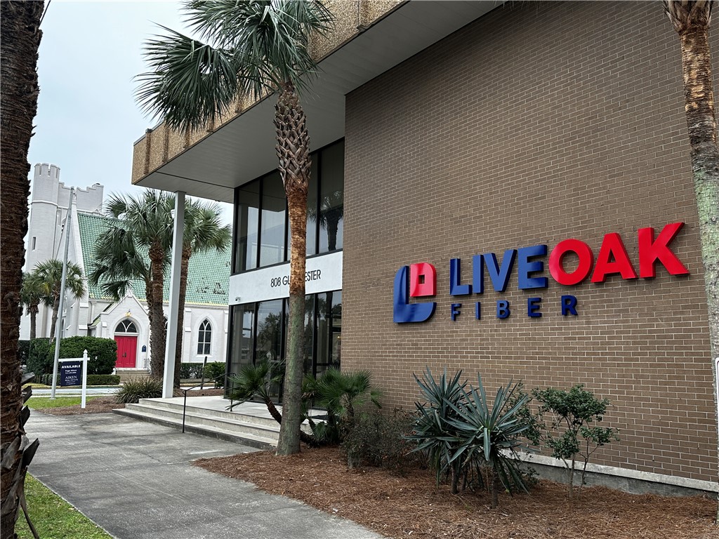 808 Gloucester Street